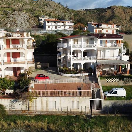 Corallo Blu Appartamento Sul Mare Riaci Capo Exterior foto