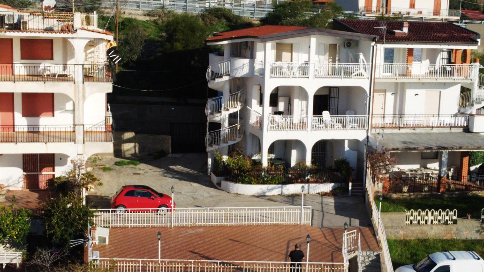 Corallo Blu Appartamento Sul Mare Riaci Capo Exterior foto